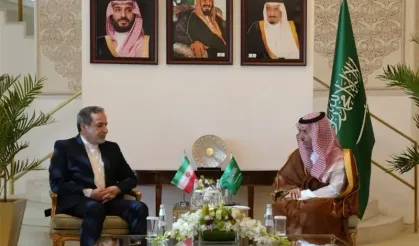 İran ve Suudi Arabistan dışişleri bakanları Hürmüz'ü görüştü