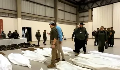 FARC muhalifleri öldürüldü: De la Espriella cesetleri sergiledi