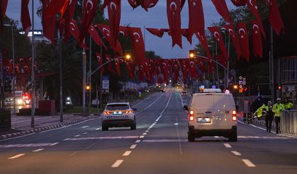İstanbul'da bayram provası: Bazı yollar trafiğe kapatıldı
