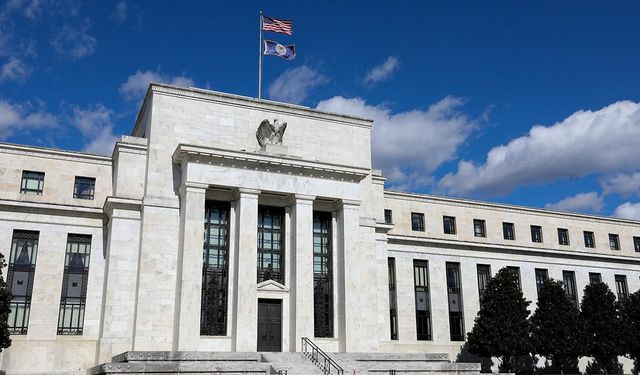 Fed faizi 25 baz puan artırdı: Oran yüzde 3,75-4,00 oldu