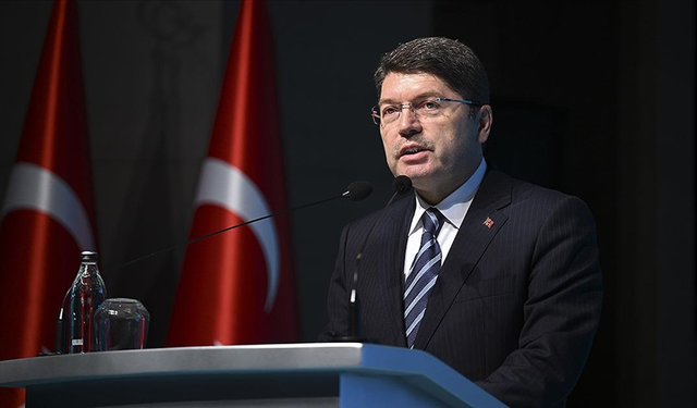 Adalet Bakanı Tunç'tan Tuğrul Türkeş'e: "Bu açıklamalar çok şık düşmedi, kendisine yakıştıramadım"