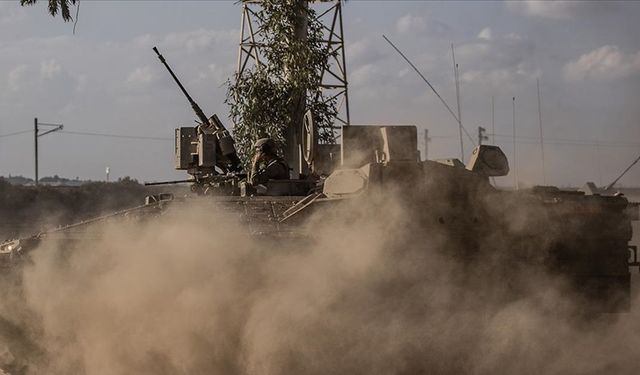 Hizbullah, İsrail'e ait askeri üssünü füzelerle hedef aldı