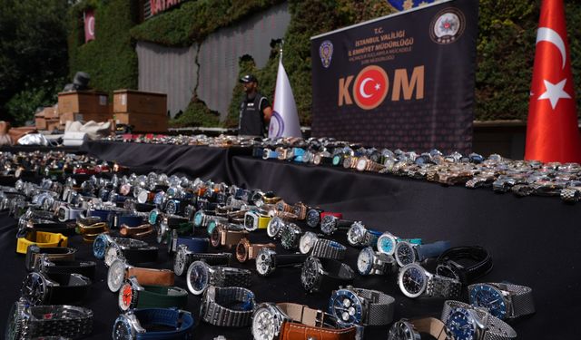 İstanbul'da kaçak ürün operasyonu: Binlerce gözlük, saat ve çanta ele geçirildi