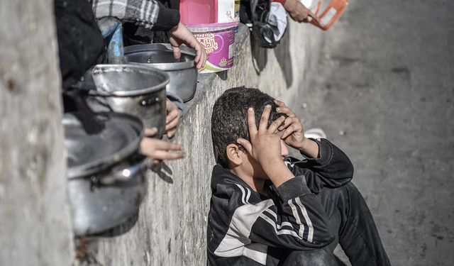 İsrail, Gazze'nin kuzeyinde Filistinlileri göçe zorlayarak "etnik temizlik" uyguluyor