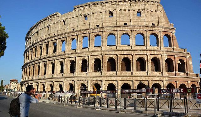 Roma'nın ikonik yapısı Kolezyum'da 'Göbeklitepe' sergisi açıldı