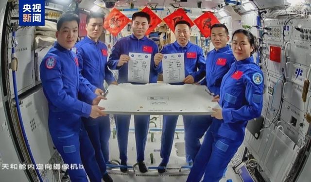 Shenzhou-18 mürettebatı 4 Kasım'da Dünya'ya dönecek