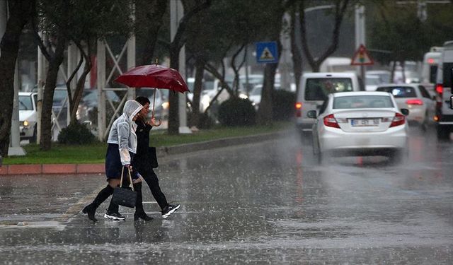 Ankara ve İstanbul Valilikleri uyardı: Kuvvetli rüzgar ve fırtına bekleniyor