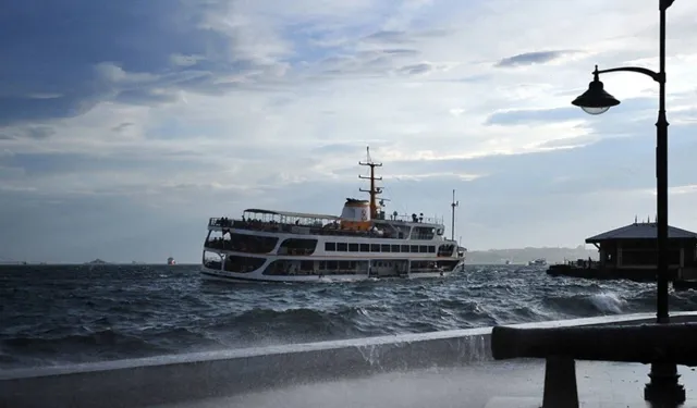 Son Dakika: İstanbul’da olumsuz hava koşulları sebebiyle bazı vapur seferleri yapılamıyor