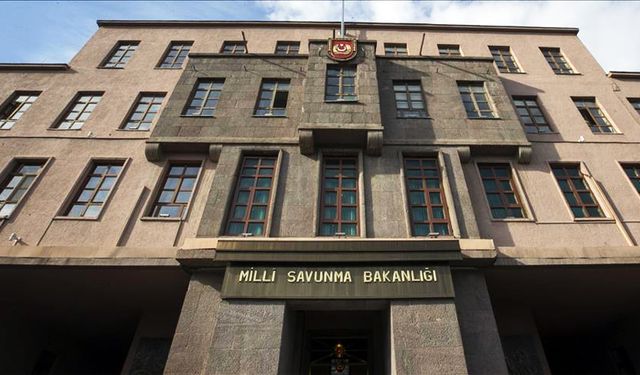 MSB paylaştı: Pençe-Kilit Operasyonu bölgesinde teröristlere ait bir mağara tespit ettik