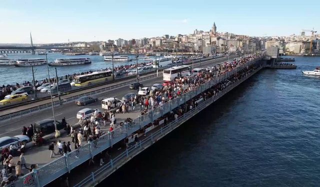 Eminönü'nde bayram yoğunluğu