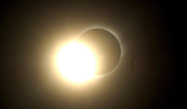 ‘Süper Ay’ ve 'Şeytan Boynuzu' güneş tutulması aynı anda görülecek