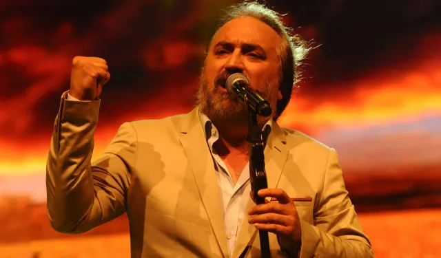 Konserde fenalaşan Volkan Konak hastaneye kaldırıldı