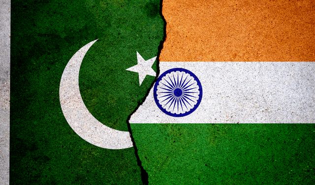 Hindistan'daki terör saldırısının ardından Pakistan'la ilişkiler bozuldu