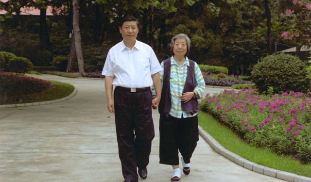 Anne sevgisi, Xi Jinping’in manevi dünyasını besliyor