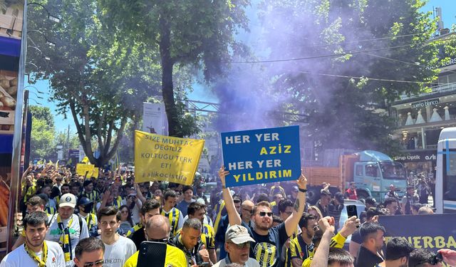 Fenerbahçe'de 'Ali Koç istifa' yürüyüşü