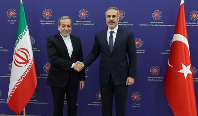 Hakan Fidan, İranlı mevkidaşı Erakçi ile görüştü