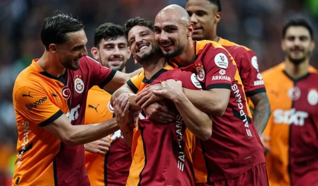 Galatasaray, Başakşehir'i 2-0 mağlup etti