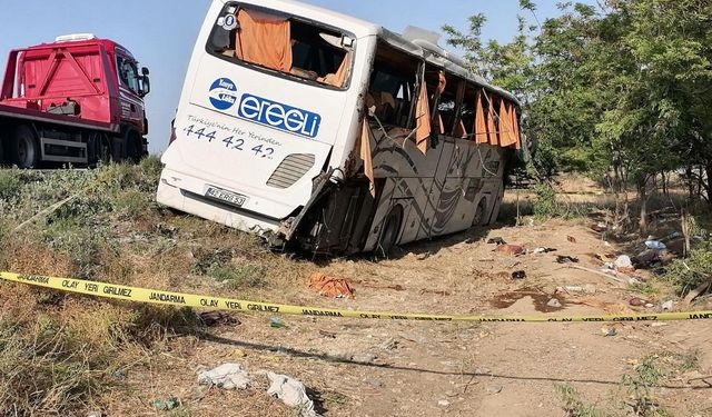 Konya'da yolcu otobüsü devrildi! 1 ölü, 26 yaralı