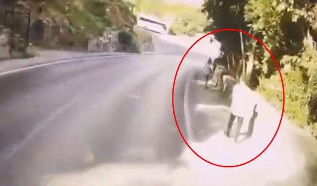 Boğazına bıçak dayadığı kadının 310 lirasını alan gaspçı, sahte sanıp bilezikleri istememiş