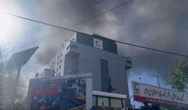 Savaş kuralları yine ihlal edildi: İsrail Kızılay’ı hedef aldı