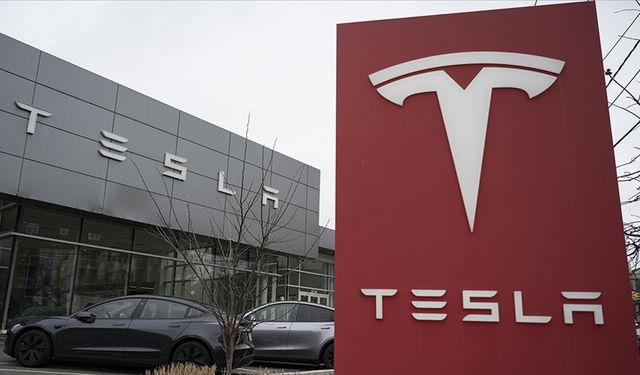 Trump ile Musk arasındaki gerilim Tesla'yı vurdu; hisseleri düştü