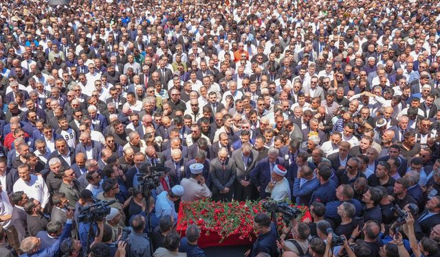 Ferdi Zeyrek'e veda ediliyor