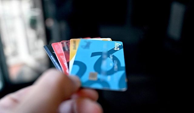 Kredi kartı faizlerinde yeni dönem: Karar Resmi Gazete’de yayımlandı