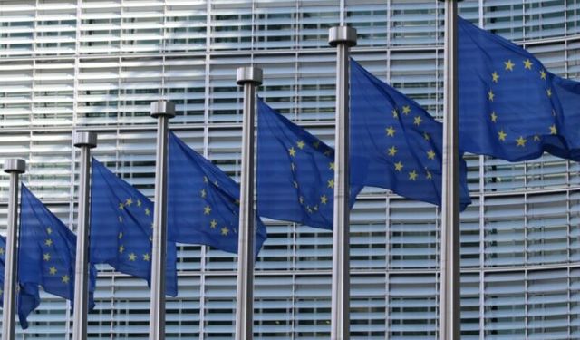 AB, İran Devrim Muhafızları'nı terör listesine aldı