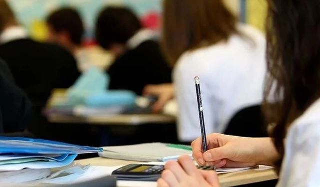 Okullarda ikinci ara tatil için son ders zili yarın çalacak