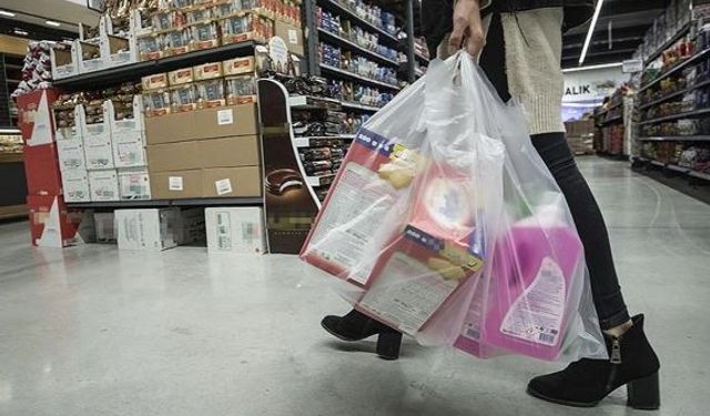 Plastik poşet yerine pahalı çanta satışına yaptırım