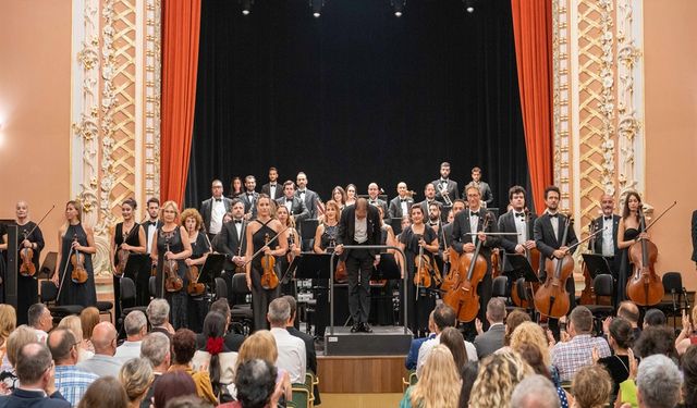 İstanbul Devlet Senfoni Orkestrası Romanya'da sanatseverlerle buluştu