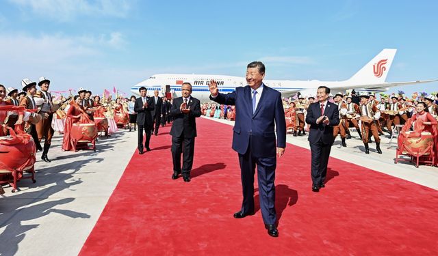 Xinjiang Uygur Özerk Bölgesi 70 yaşında: Nar taneleri gibi birlikte