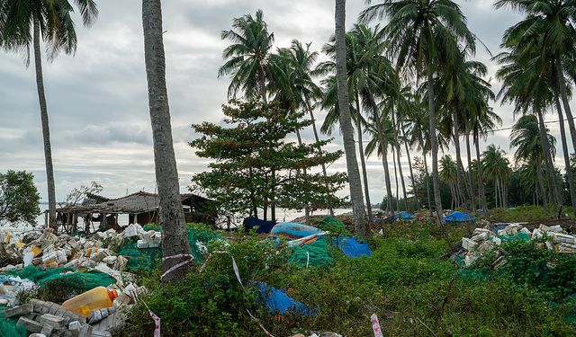 Çin’den tayfun felaketi sonrası Vietnam’a nakdi yardım