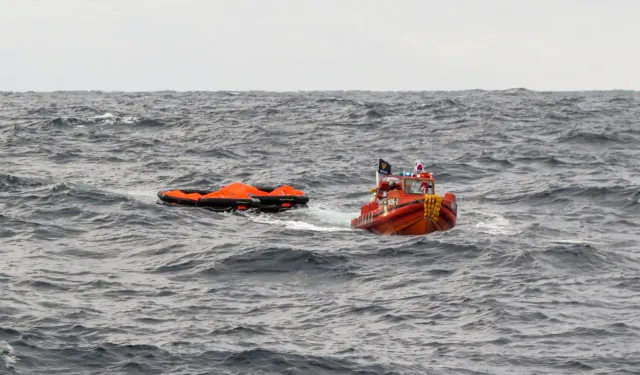 Güney Kore açıklarında Çin balıkçı teknesi battı: 9 kişi kayıp