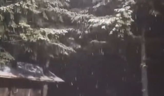 Kartepe’ye mevsimin ilk karı düştü! Zirveler beyaza büründü