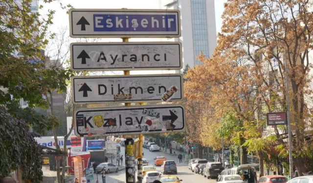 Ankara'nın ünlü olan Kızılay tabelası 4'üncü kez yenilendi