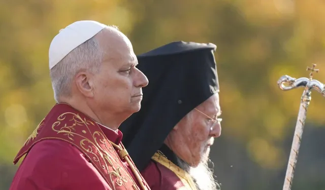 İznik programını tamamlayan Papa, İstanbul'a geldi