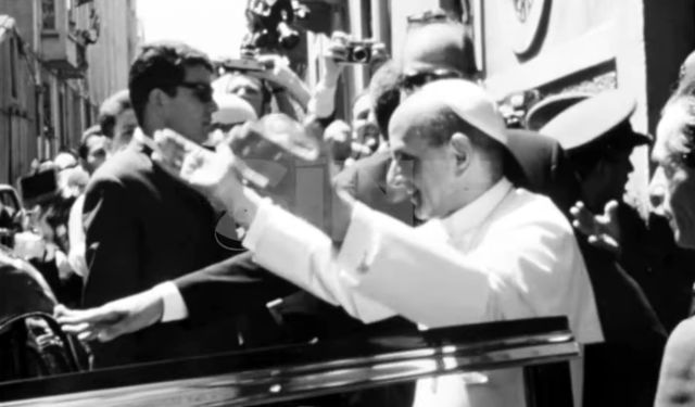 Türkiye'ye ilk Papa ziyaretinin görüntüleri paylaşıldı