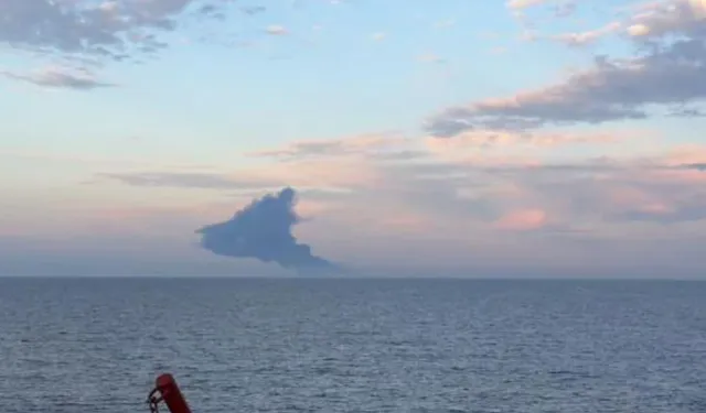 Yanan tanker gemisindeki 25 kişilik mürettebat kurtarıldı