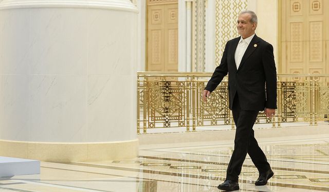 Pezeşkiyan, Kazakistan ve Türkmenistan’a gitti: Komşularla yakınlaşma stratejisi