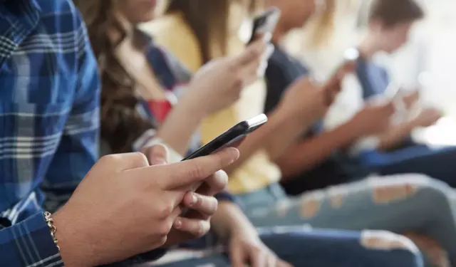 Uzun ekran süresine dikkat: Obezite riskini yüzde 43 arttırıyor