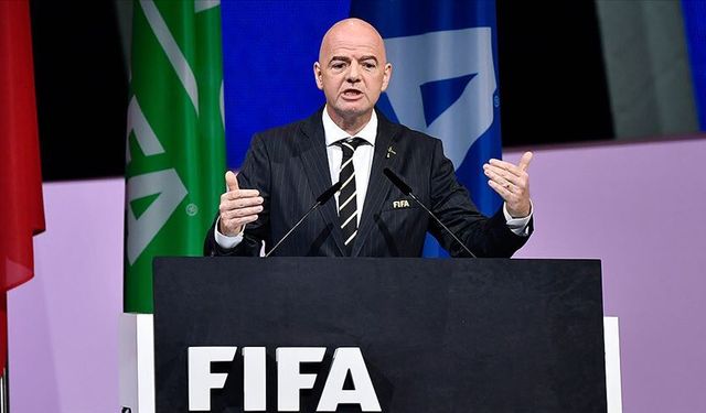 FIFA Başkanı Infantino özür diledi: Bir daha olmayacak