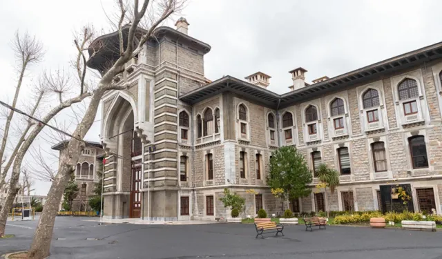 Taciz iddialarıyla gündeme gelen İstanbul Erkek Lisesi’nin müdürü görevden alındı