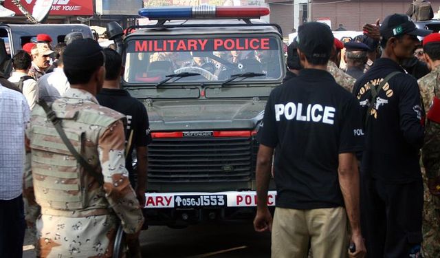 Pakistan'da saldırı; biri hükümet yetkilisi 4 kişi hayatını kaybetti