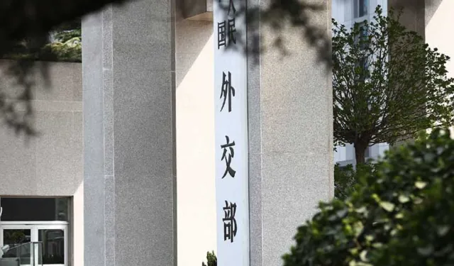 Çin’de iki üst düzey askeri yetkili hakkında soruşturma