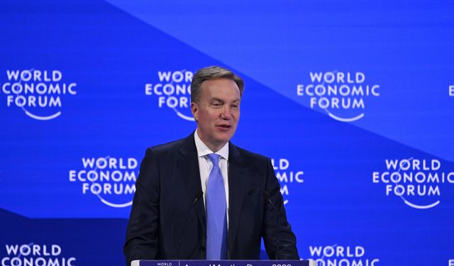 WEF Başkanı’ndan Çin’in 15. Beş Yıllık Plan taslağına övgü