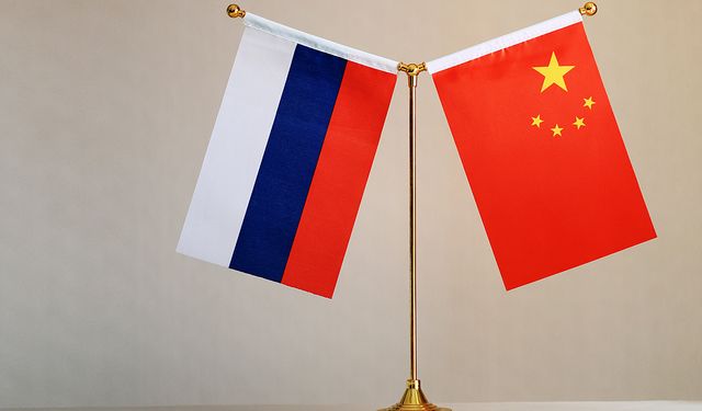 Çin ve Rusya savunma bakanlarından video konferans görüşmesi