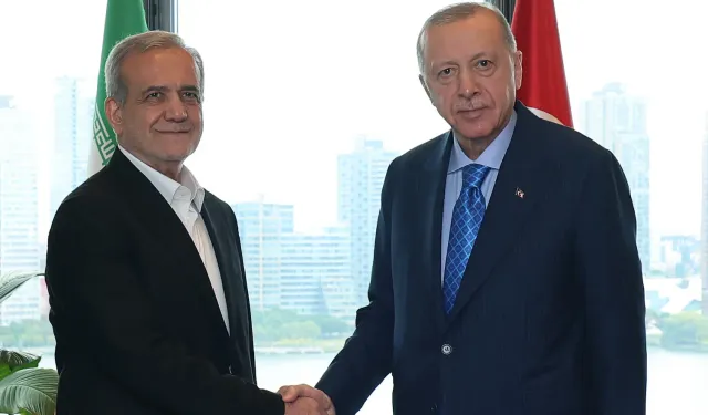 Türkiye'den İran diplomasisi: Erdoğan, Pezeşkiyan'la görüştü!