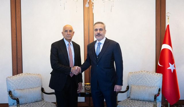 Hakan Fidan ile Tom Barrack görüştü