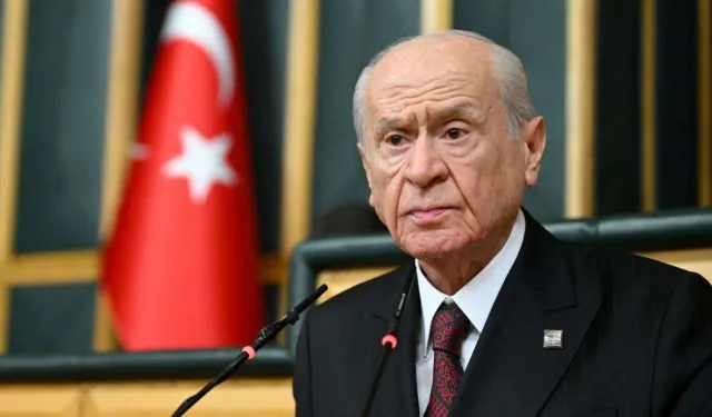 Bahçeli: Bayrağın indirilmesinden DEM Parti sorumludur